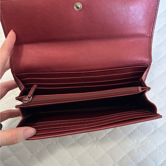 Cute Burberry wallet - Picture 2 of 5